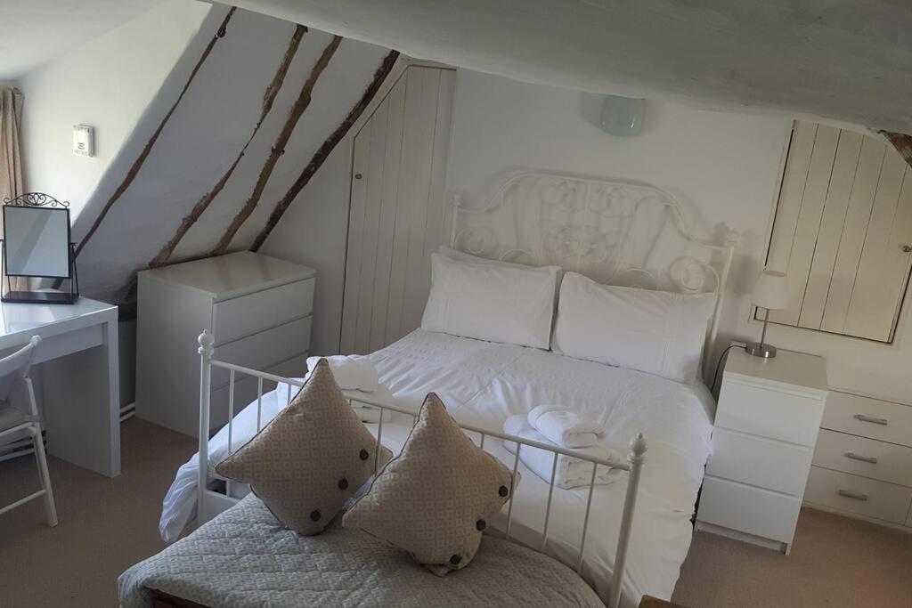 Entire Thatched Cottage Melbourn ภายนอก รูปภาพ