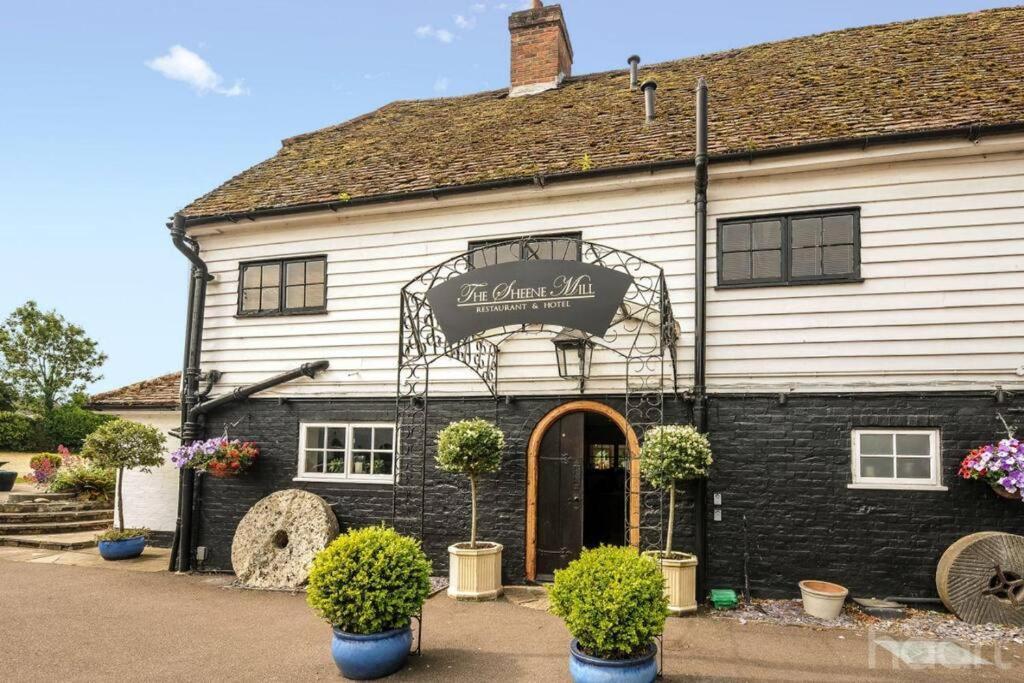 Entire Thatched Cottage Melbourn ภายนอก รูปภาพ